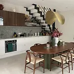 Spacious Paris Home | Stylish & Central